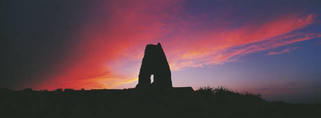 点燃嘉峪关戈壁夜跑显豪情！冰球突破游戏炫酷！烽火连城(图6)