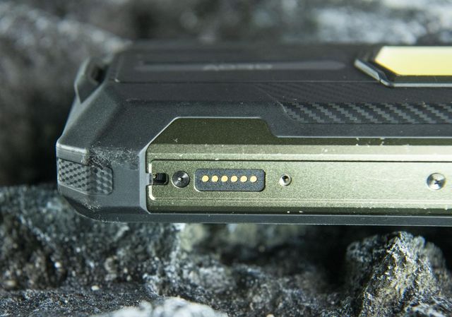 1000流明露营灯这款智能三防手机“上大分”冰球突破豪华版手机版22000mAh大电池、(图2)