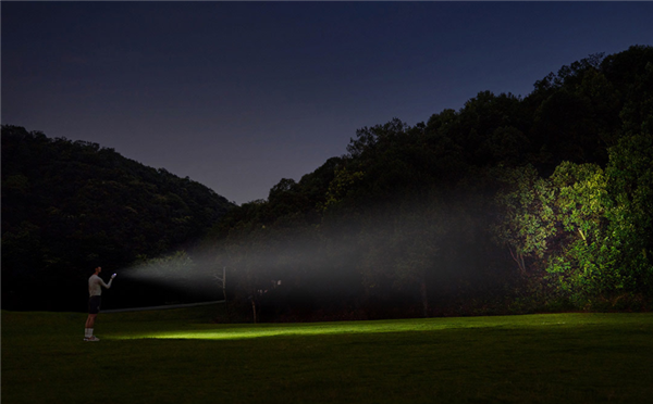 射!小米米家户外多功能灯开售:129元冰球突破豪华版600流明、110米远(图4) 射!小米米家户外多功能灯开售:129元冰球突破豪华版600流明、110米远(图4)