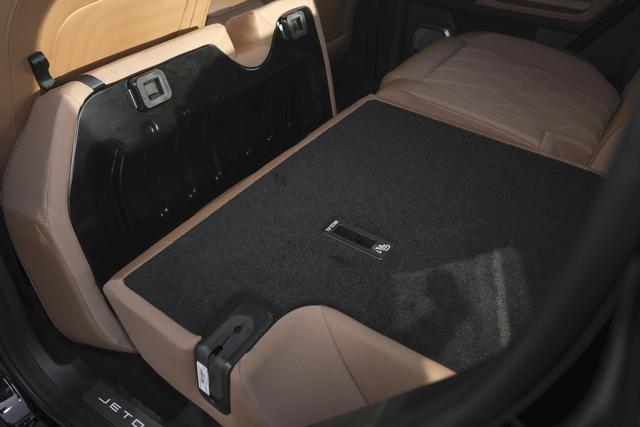 级+价格回归越野与城市出行的均衡之选冰球突破网站26款捷途旅行者：内外升(图6)