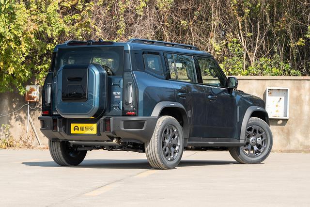 级+价格回归越野与城市出行的均衡之选冰球突破网站26款捷途旅行者：内外升(图11)