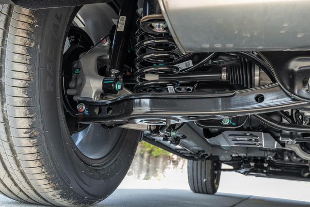 级+价格回归越野与城市出行的均衡之选冰球突破网站26款捷途旅行者：内外升(图10)