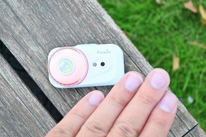 x小魔方头灯体验让你爱不释手！冰球突破技